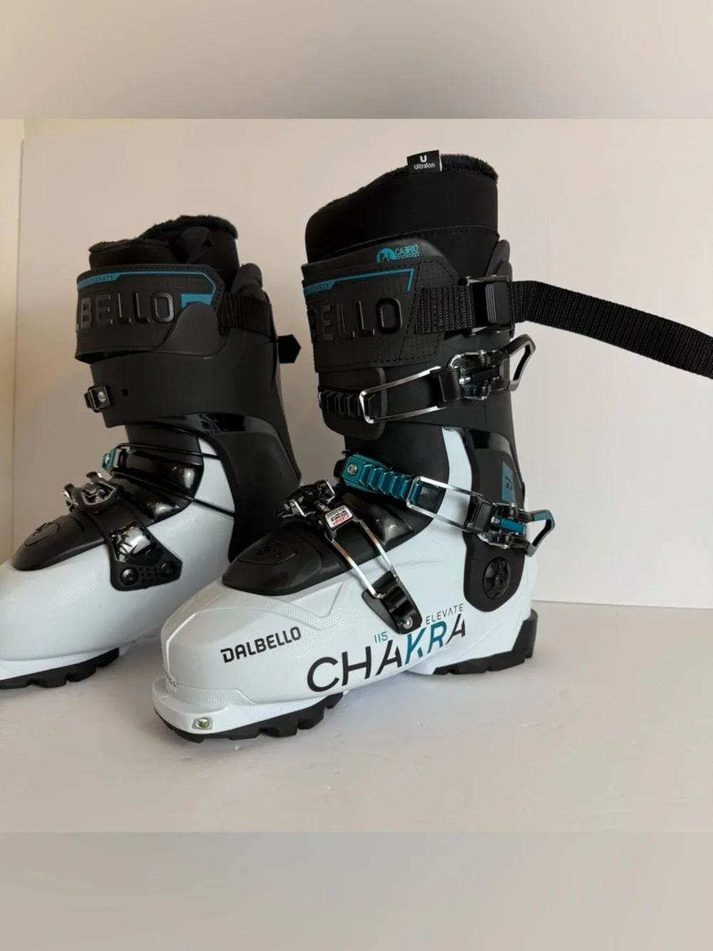 NWT DALBELLO Polar White & Black Chakra Elevate 115 T.I. ID Ski Boot